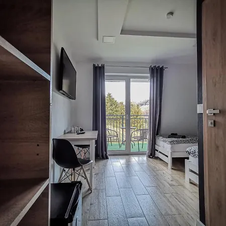 Widokowy Проживание в семье *