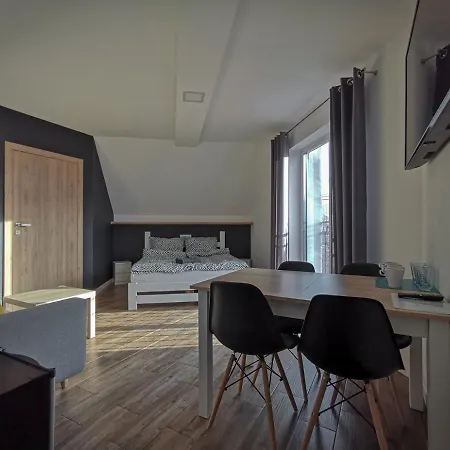 Проживание в семье Widokowy