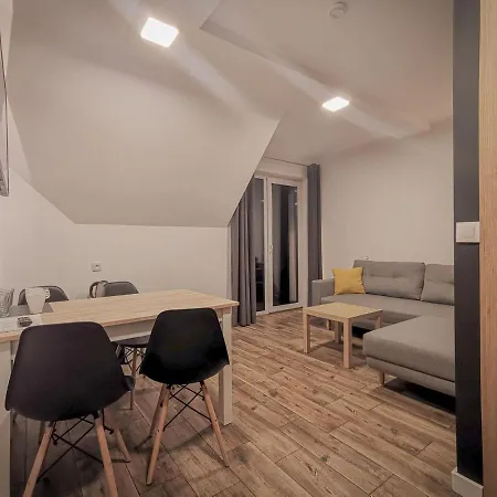 Widokowy Проживание в семье *